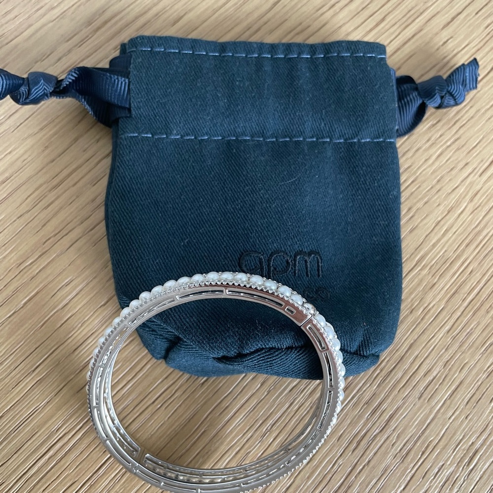 APM Monaco_Pearl bracelet